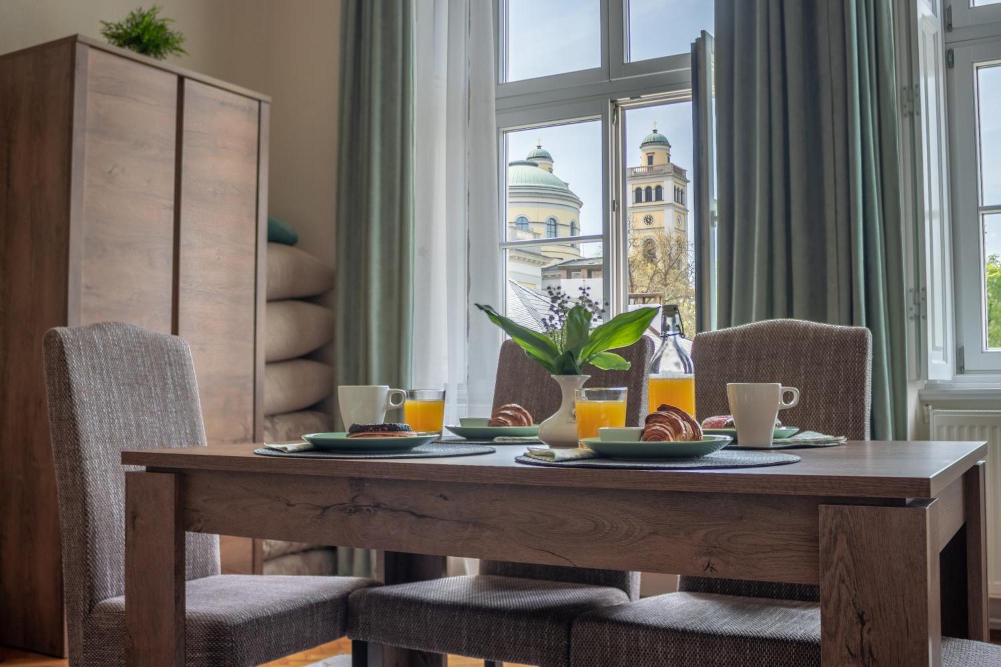 Suzy Apartman Еґер Екстер'єр фото