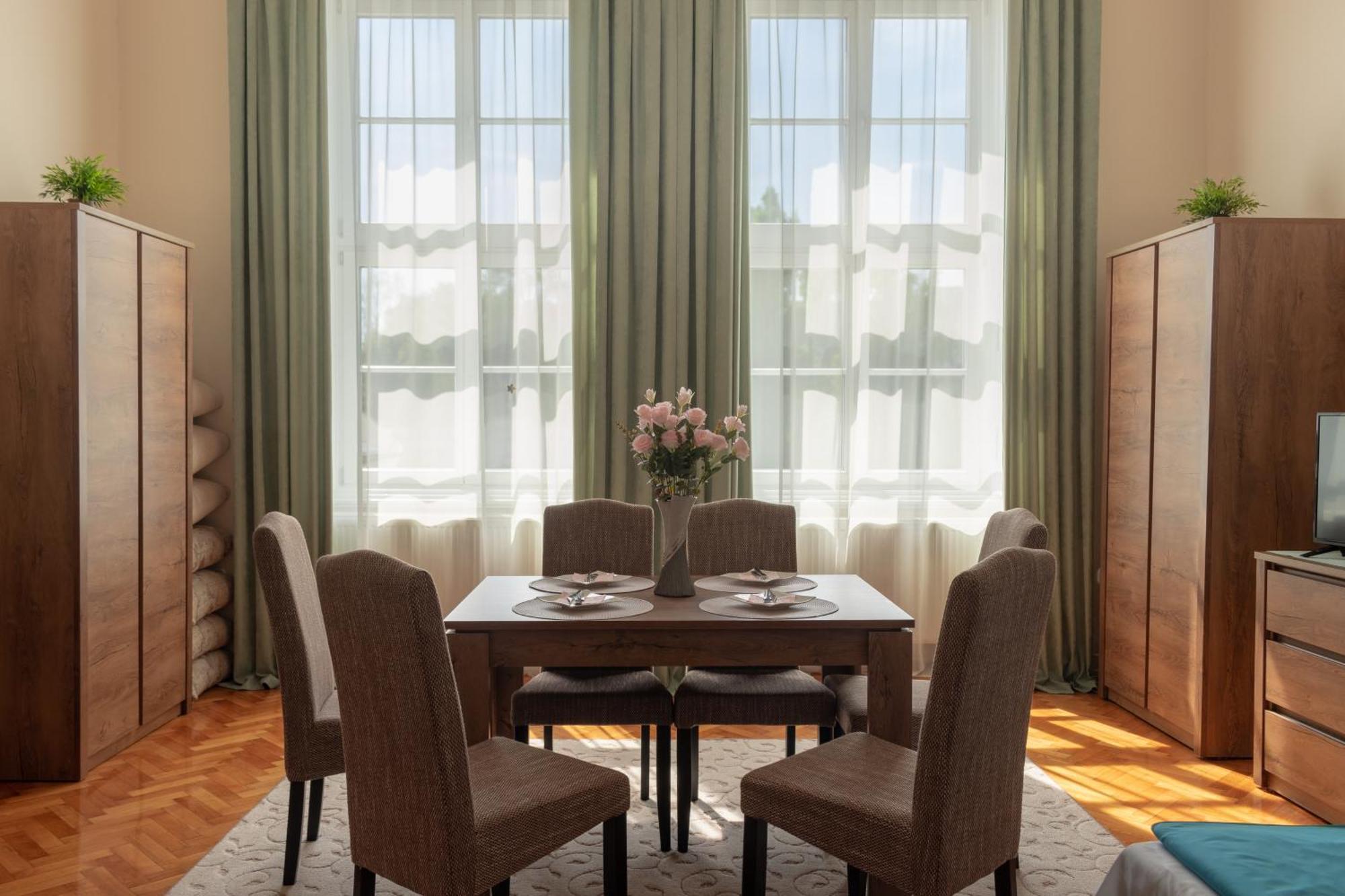 Suzy Apartman Еґер Екстер'єр фото