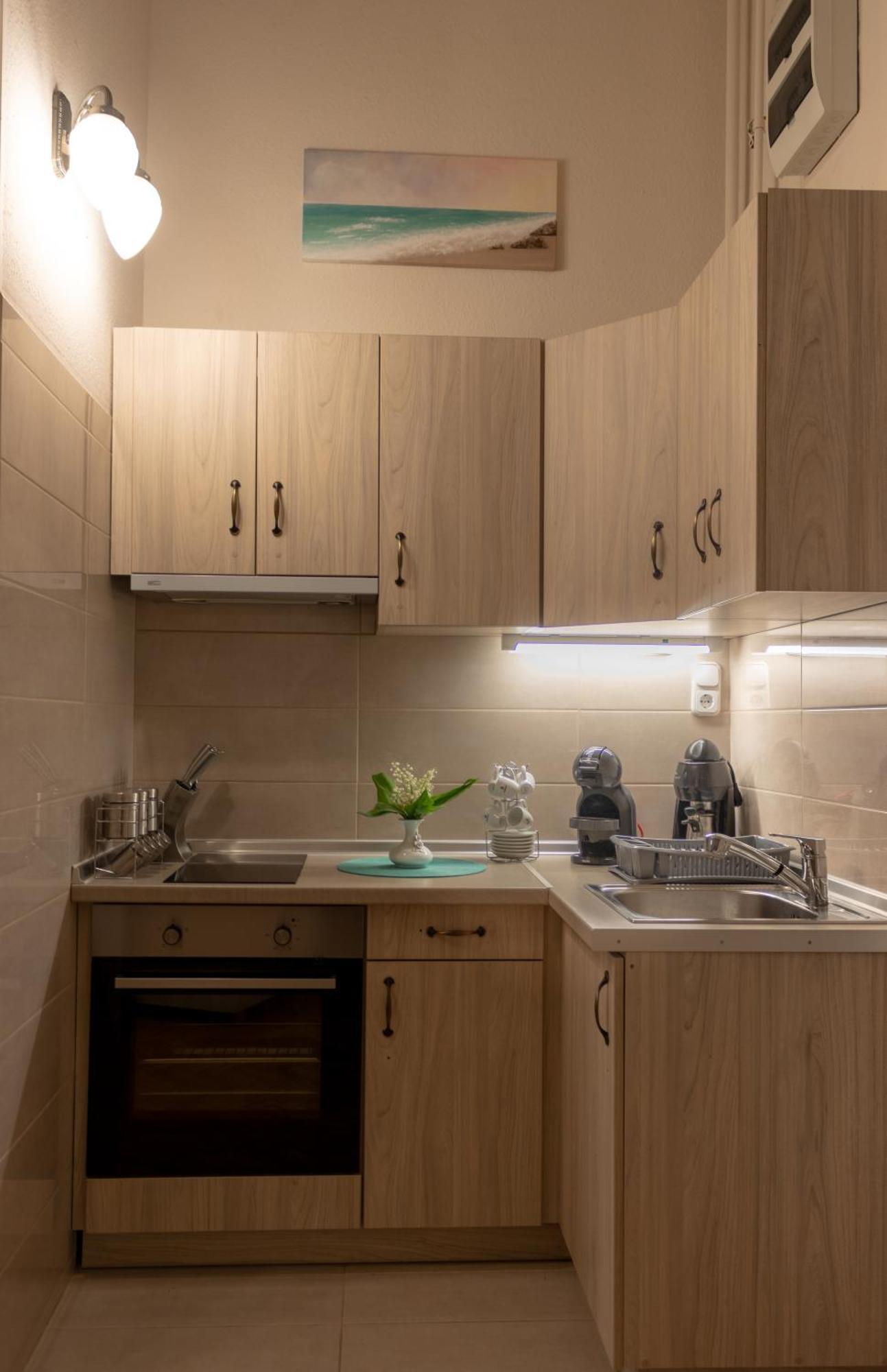 Suzy Apartman Еґер Екстер'єр фото
