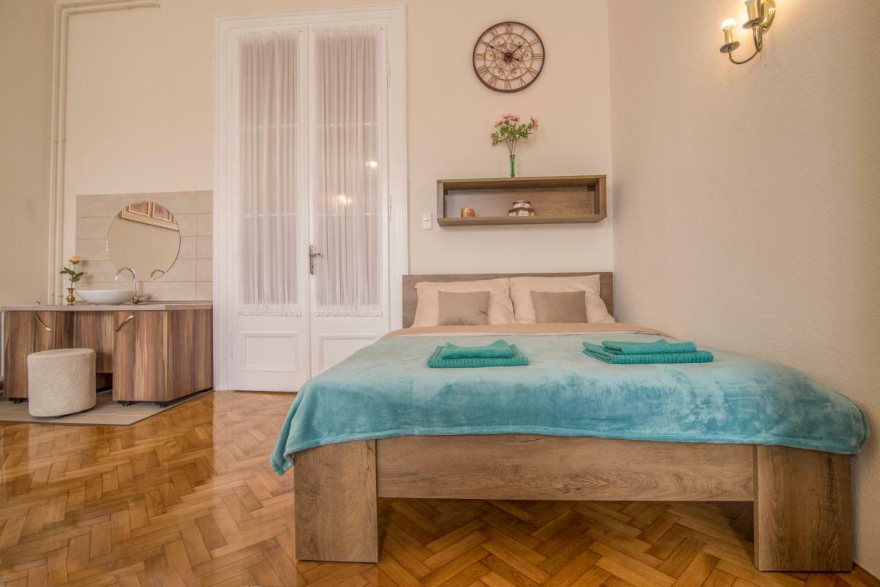Suzy Apartman Еґер Екстер'єр фото