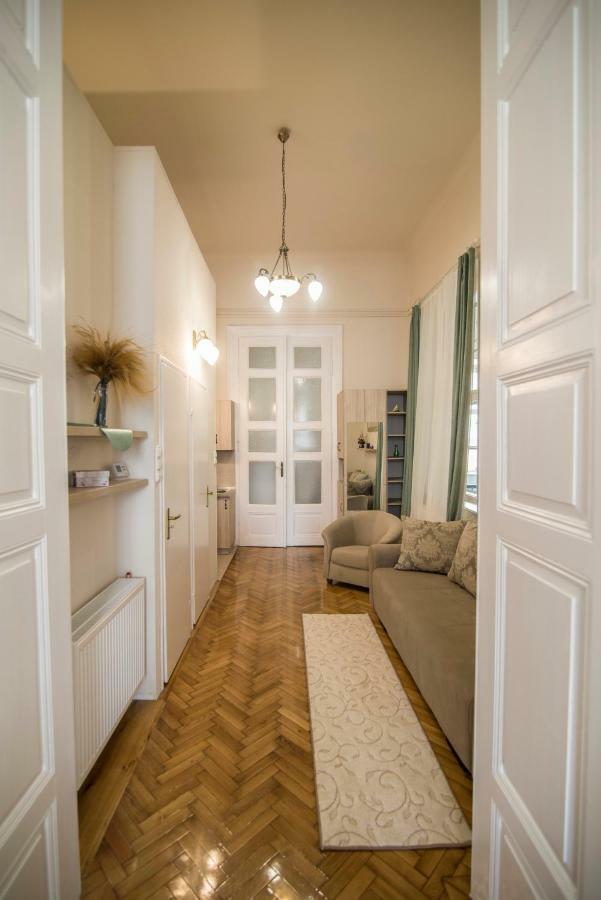Suzy Apartman Еґер Екстер'єр фото